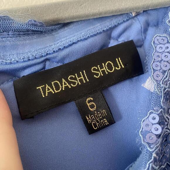 TADASHI SHOJI blue sequin beaded cap sleeve formal gown - Picture 4 of 7